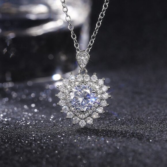 🍁 Heart Full CZ Diamonds 925 Silver Plated Heart Necklace for Women EVGG1107